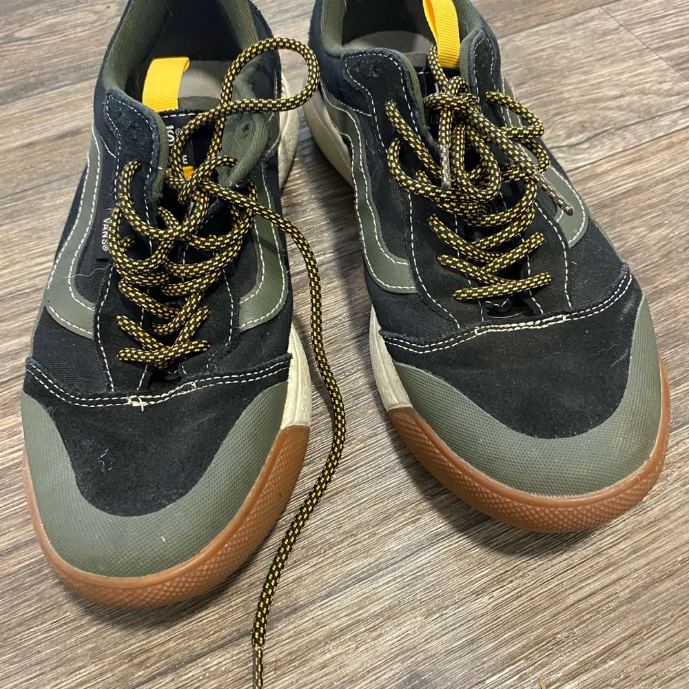 Vans Black and Green Sneakers with Chunky Sole